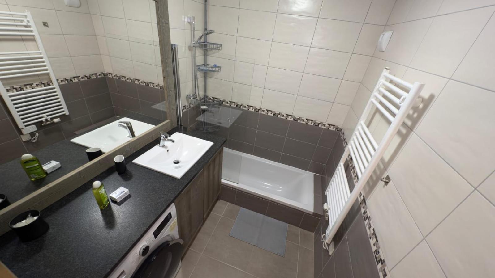 Le Criou - 3 Bedroom Apartment 5 Minutes Walk To The Village Centre Samoëns Kültér fotó